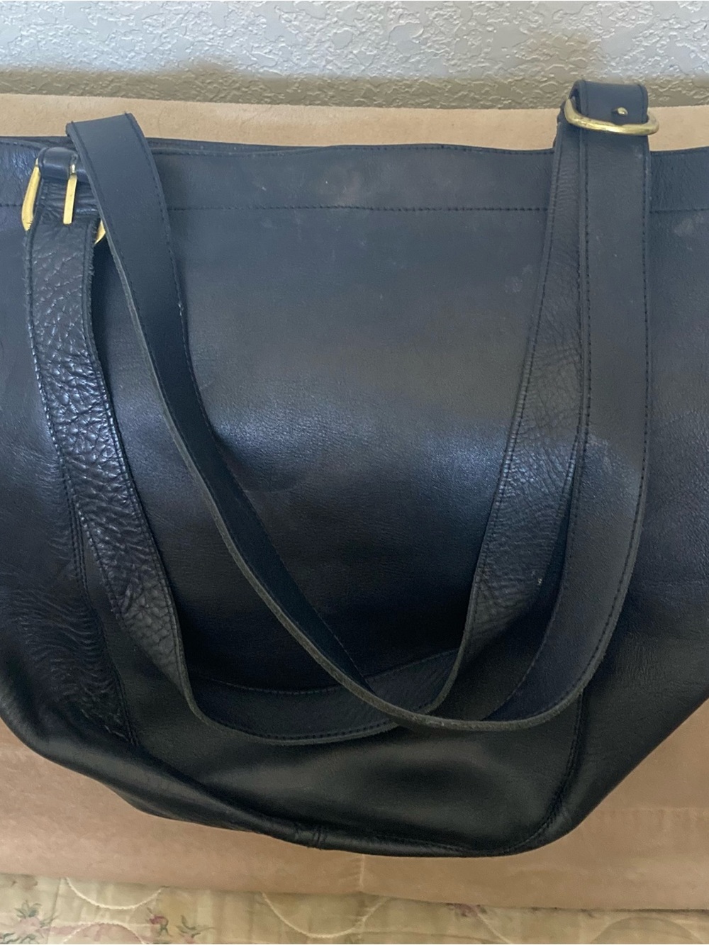 VINTAGE Hunt Club Black Leather Shoulder Tote with Gold Accents Never Used